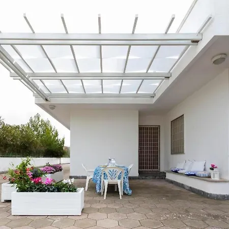 In Mit Grill- Terrasse Und Garten By Interhome Lägenhet *
